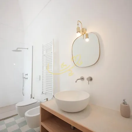 Td De Bellis Historic With Sea View וילה *