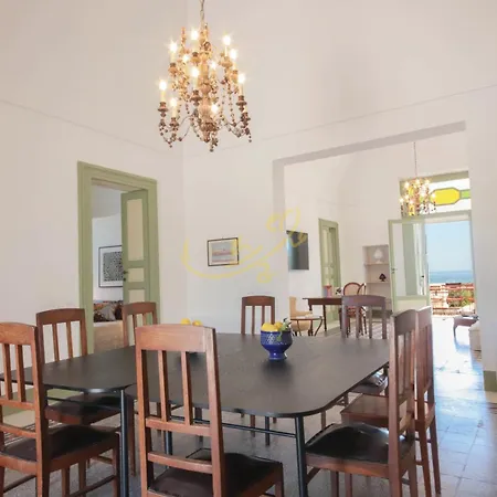 Td De Bellis Historic With Sea View וילה *